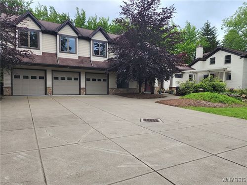 6731 Chestnut Ridge Rd, Orchard Park, NY, 14127-3611 | Card Image