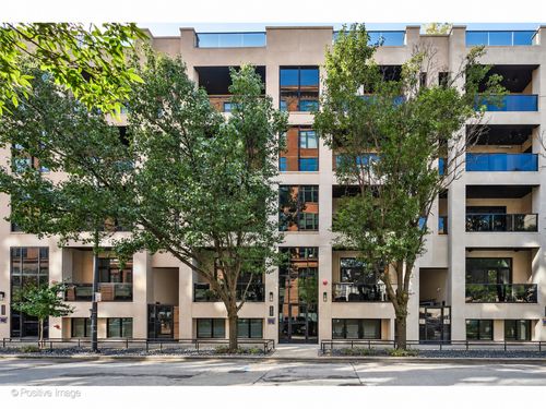 4s-220 S Green St, Chicago, IL, 60607-3762 | Card Image