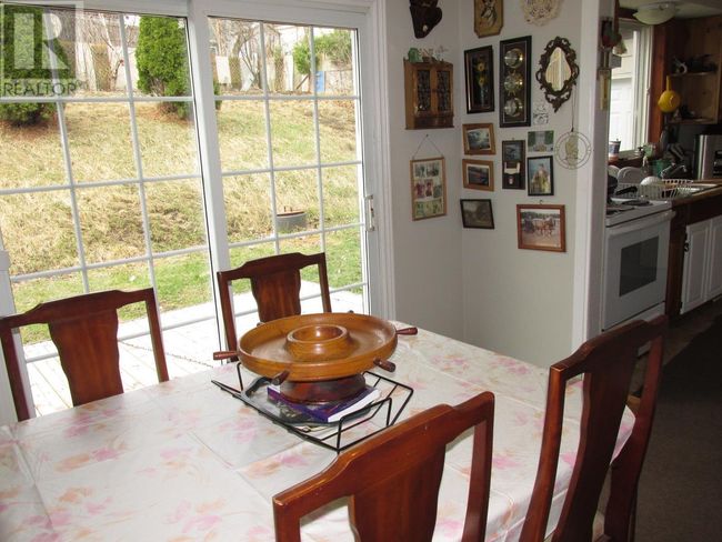 11 Birch Rd, Home with 3 bedrooms, 2 bathrooms and null parking in Elliot Lake ON | Image 7