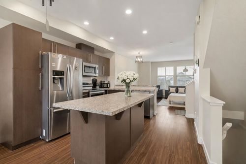 7-18211 70 Ave, Surrey, BC, V3S8K9 | Card Image