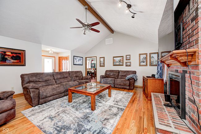 1586 Woodside Dr, House other with 4 bedrooms, 3 bathrooms and null parking in Danville IN | Image 4