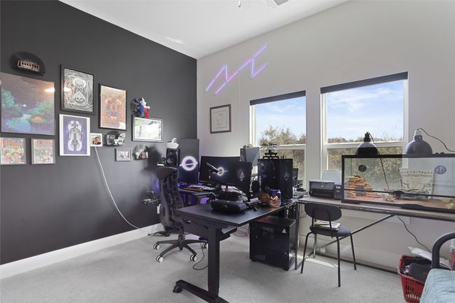 Bedroom, office, home gym... your choice, but great view. | Image 14