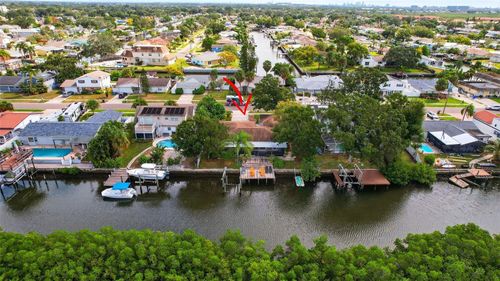 4624 Bay Crest Dr, TAMPA, FL, 33615-4902 | Card Image