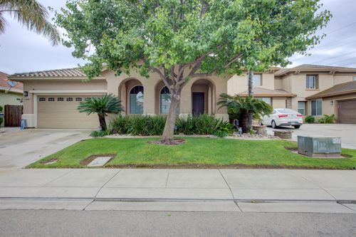 5214 Harness Ct, Riverbank, CA, 95367-9570 | Card Image