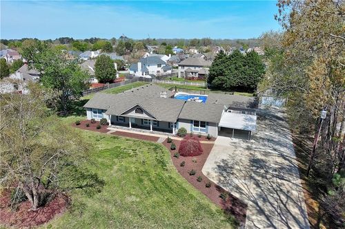 4100 Indian River Rd, Virginia Beach, VA, 23456-1240 | Card Image