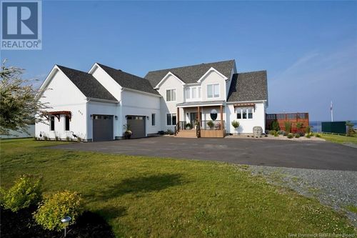 669 Rue Principale, Petit Rocher, NB, E8J1G4 | Card Image