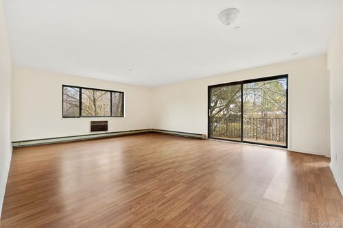 5402-508 Central Park Ave, Scarsdale, NY, 10583-1075 | Card Image