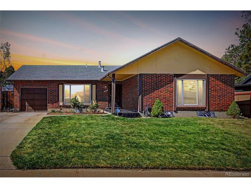 5009 Uvalda St, Denver, CO, 80239-4353 | Card Image