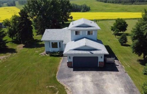 11810 78 St, Peace River, AB, T8S1Y6 | Card Image