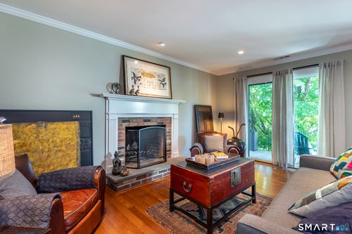 5b5-80 N Main St, Kent, CT, 06757-1524 | Card Image