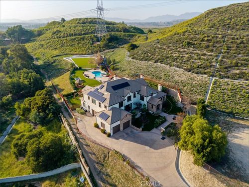 10817 W Stallion Ranch Rd, Sunland, CA, 91040-3702 | Card Image