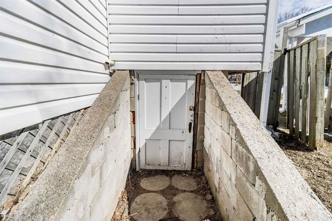 7504 Kipling Ave, House other with 2 bedrooms, 1 bathrooms and 3 parking in Woodbridge ON | Image 28