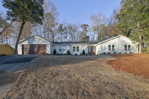 3042 Castleton Way, Marietta, GA, 30062 | Card Image