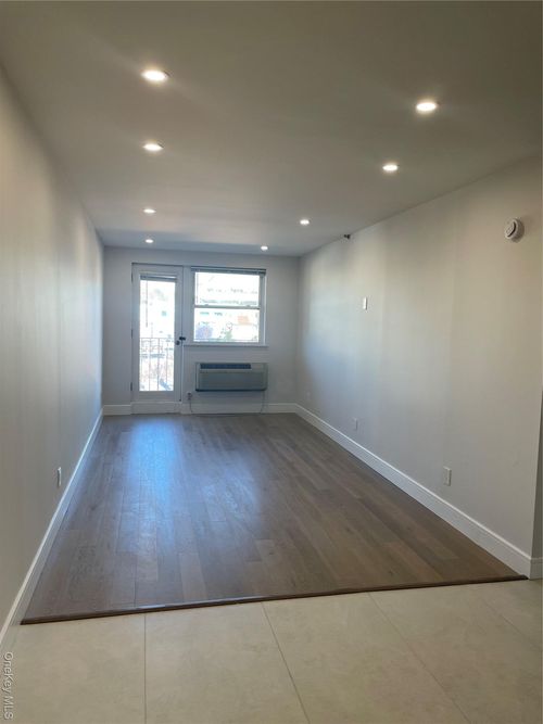 apt-2a-320 Post Ave, Westbury, NY, 11590-2259 | Card Image