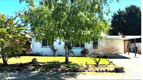 504 10th Ave, Milton, WA, 98354-8807 | Card Image
