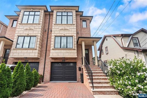 452 Nelson Ave, Cliffside Park, NJ, 07010-1816 | Card Image