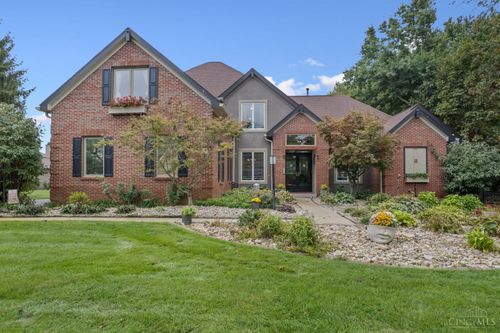 9570 Old Village Dr, Loveland, OH, 45140-5508 | Card Image