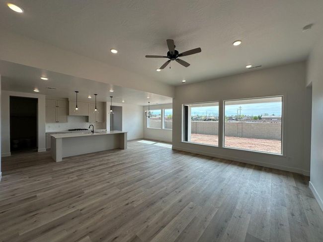 525 MLS 8 | Image 15