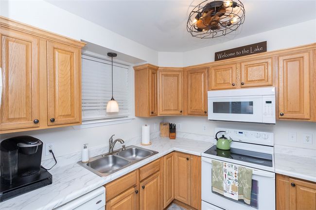 1411 Northlake Dr, Condo with 2 bedrooms, 2 bathrooms and null parking in Anderson SC | Image 10