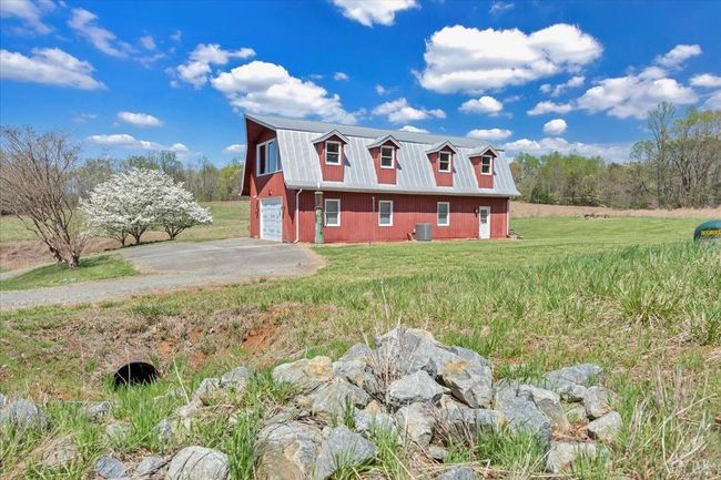 103 Crestview Road, House other with 2 bedrooms, 2 bathrooms and null parking in Wirtz VA | Image 13