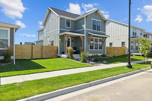 1876 St Paul Ln, Billings, MT, 59101-1529 | Card Image