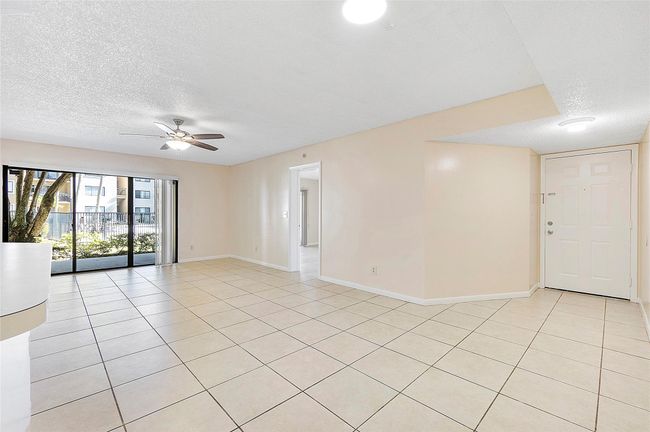 APT-1513 - 9188 W Atlantic Blvd, Condo with 3 bedrooms, 2 bathrooms and null parking in Coral Springs FL | Image 9