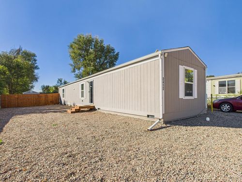 2412 Kara Ct, Pueblo, CO, 81004-3688 | Card Image