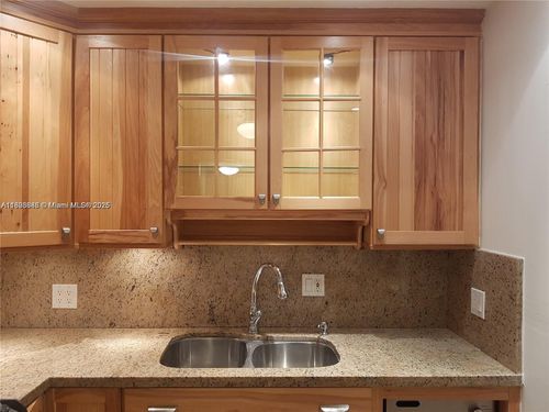 apt-237-253 S Cypress Rd, Pompano Beach, FL, 33060-7027 | Card Image