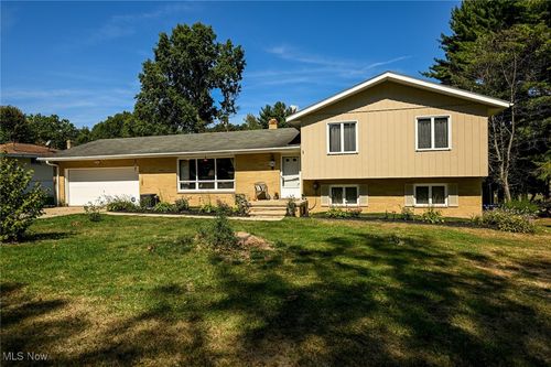 1365 Vanderhoof Rd, New Franklin, OH, 44203-4743 | Card Image