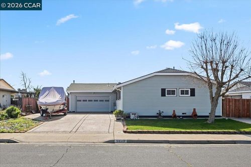 5833 Singing Hills Ave, Livermore, CA, 94551-1189 | Card Image