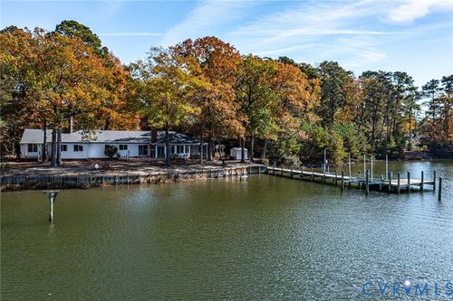 492 Pine Reach Dr, Kilmarnock, VA, 22482-3706 | Card Image