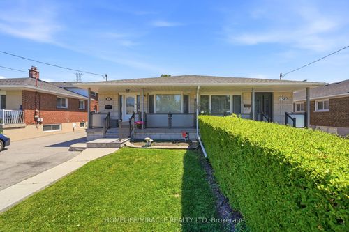 1585 Coram Cres, Mississauga, ON, L4X1L1 | Card Image