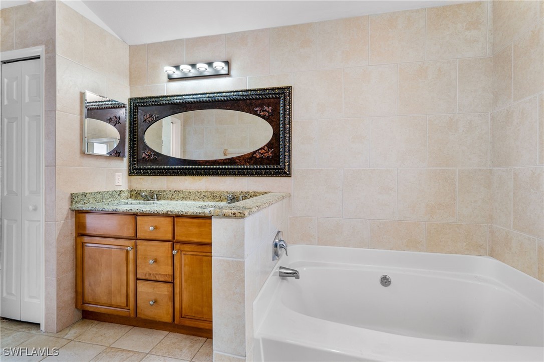 Residential in Cape Coral 5