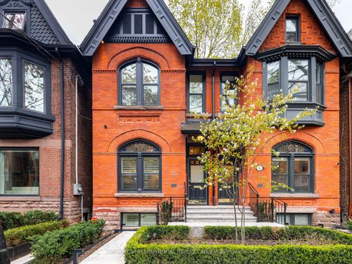33 Tranby Avenue, Toronto, ON, M5R1N4 | Card Image