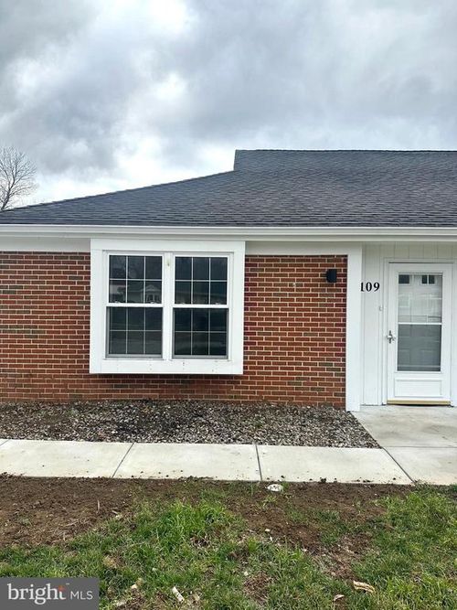 109 Franklin Dr, VOORHEES, NJ, 08043-2117 | Card Image