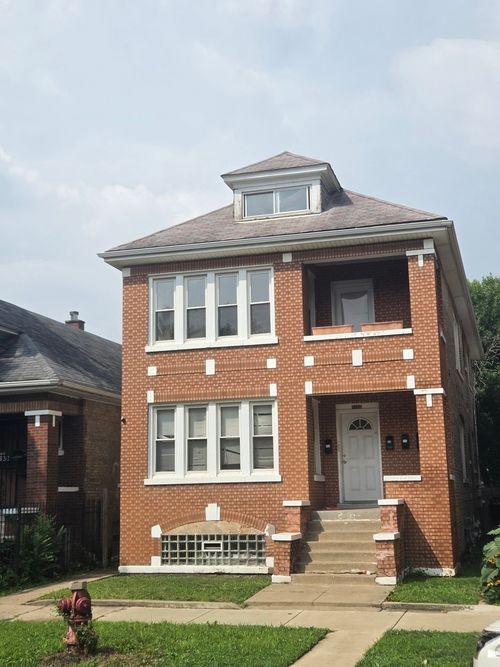 6928 Maplewood Ave, CHICAGO, IL, 60629-1902 | Card Image