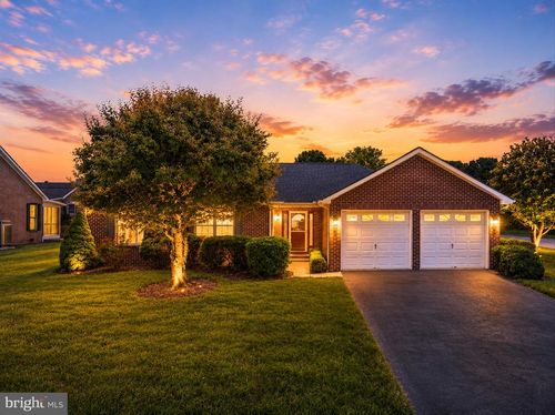 501 Lilac Ln, MARTINSBURG, WV, 25401-2094 | Card Image