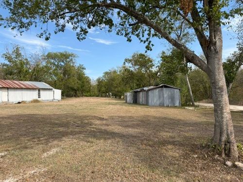 406 Whitt St, Groesbeck, TX, 76642-3501 | Card Image