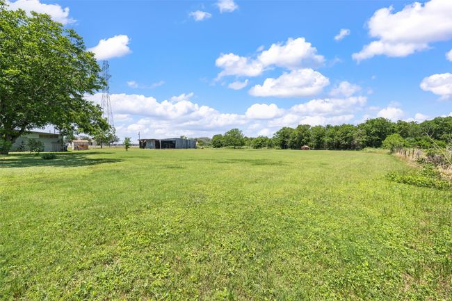 386 W Main St, House other with 3 bedrooms, 2 bathrooms and null parking in Elm Mott TX | Image 21