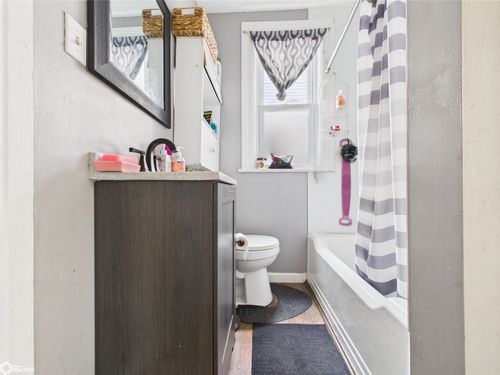 717 Franklin St, Keokuk, IA, 52632-5564 | Card Image