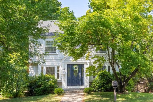 1-9 Wessex Rd, Newton, MA, 02459-1624 | Card Image
