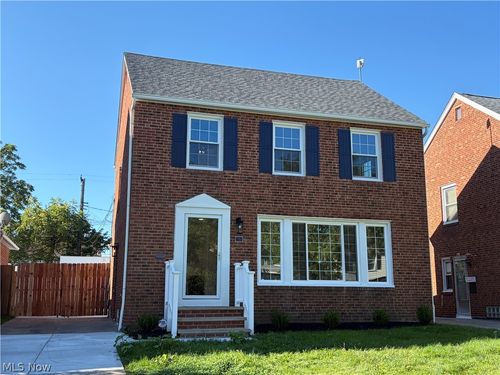 17012 Eldamere Ave, Cleveland, OH, 44128-1520 | Card Image