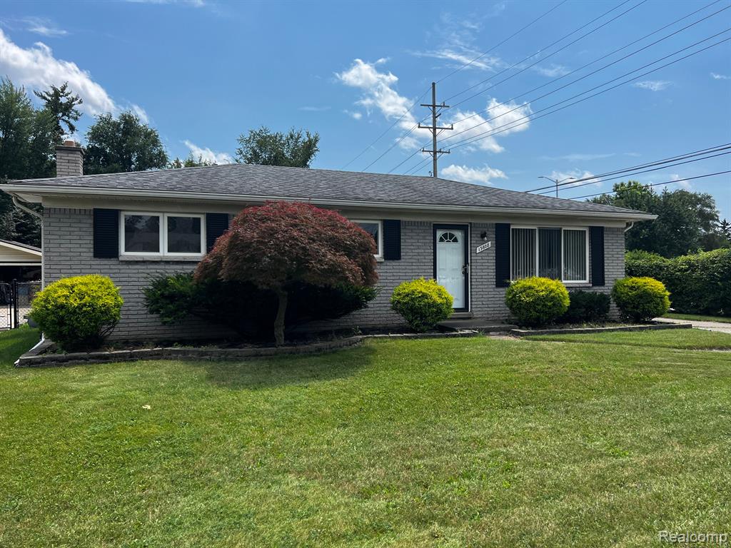 Hillsdale Dr, Sterling Heights, MI 48313
