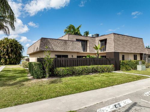 4102 Waterview Cir, Palm Springs, FL, 33461-6452 | Card Image