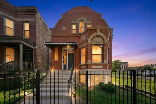 1656 S Troy St, Chicago, IL, 60623-2259 | Card Image