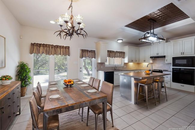 1018 Coyote Ridge Dr, House other with 3 bedrooms, 2 bathrooms and null parking in Spring Branch TX | Image 5