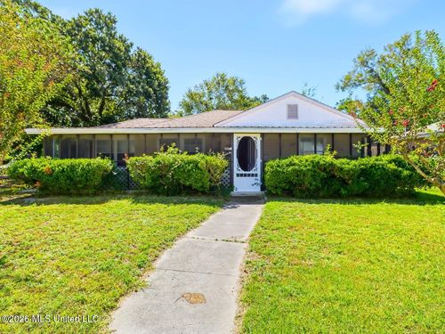 1713 State Street, Biloxi, MS, 39531 | Card Image