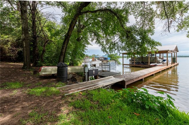 Boat dock w/3 bays | Image 15