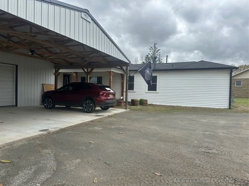 121 N 4th St, Eufaula, OK, 74432-2442 | Card Image