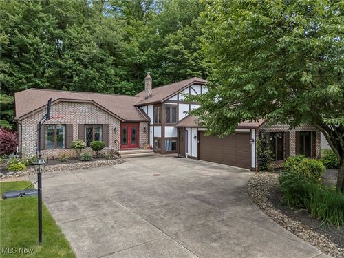 32859 Allenbury Dr, Solon, OH, 44139-1397 | Card Image